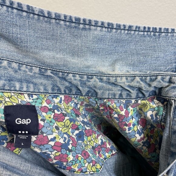 Gap Womens Large Denim Pearl Snap Shirt Long Sleeves Chest Pockets Western Rodeo - Picture 11 of 11